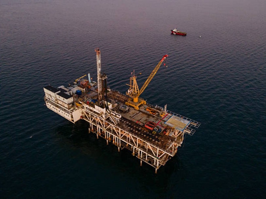 Oil Prices Surge as Gulf Attacks Disrupt Global Markets