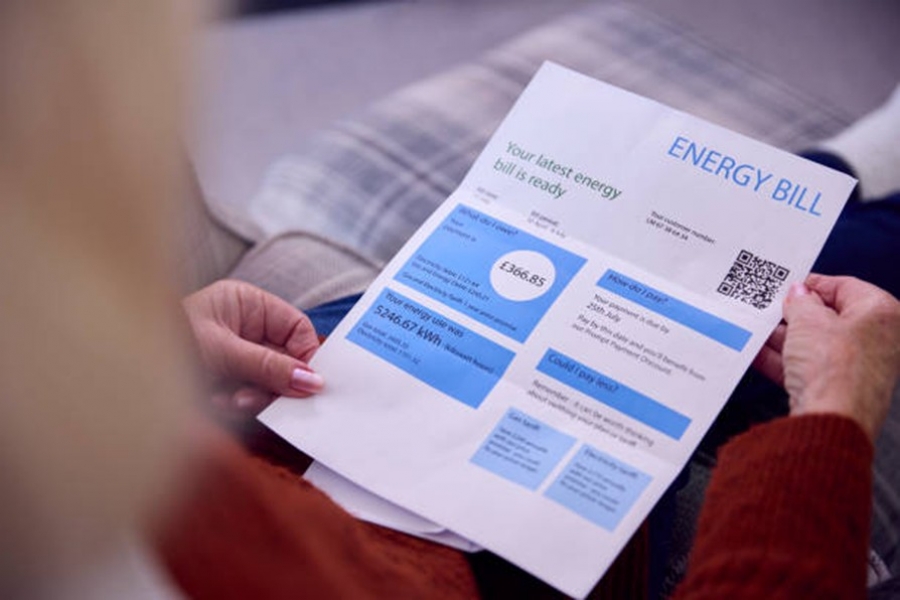 Energy Price Cap Cut Brings Modest Relief for Households
