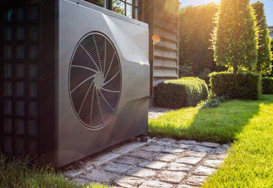 Advisers call for cheaper power to speed green home switch