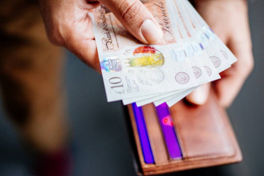 MPs Warn Cash Acceptance May Need to Be Enforced to Protect Vulnerable
