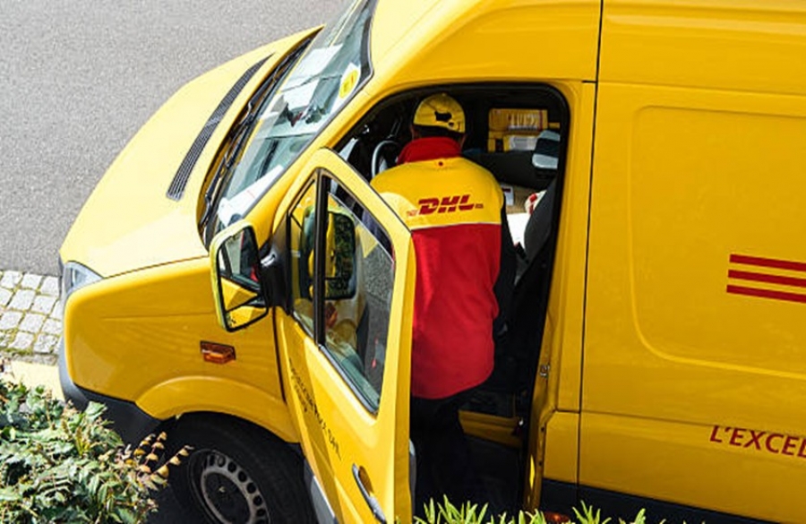 DHL Halts High-Value Deliveries to US Amid Tariff Disruption