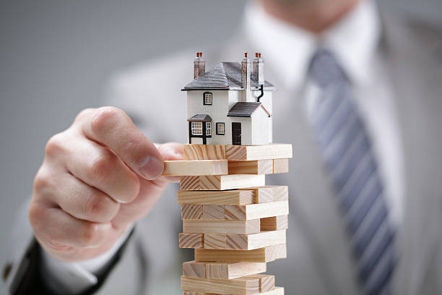 Stamp Duty Changes Slow Housing Market as Prices Dip